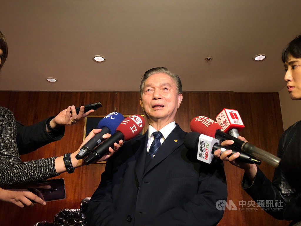 國民黨不分區立委參選人車宜靜列不分區惹議,推薦人、國民黨中央評議委員劉盛良21日表示,他認為車宜靜是優秀的女性,對國民黨形象加分。中央社記者王承中攝 108年11月21日