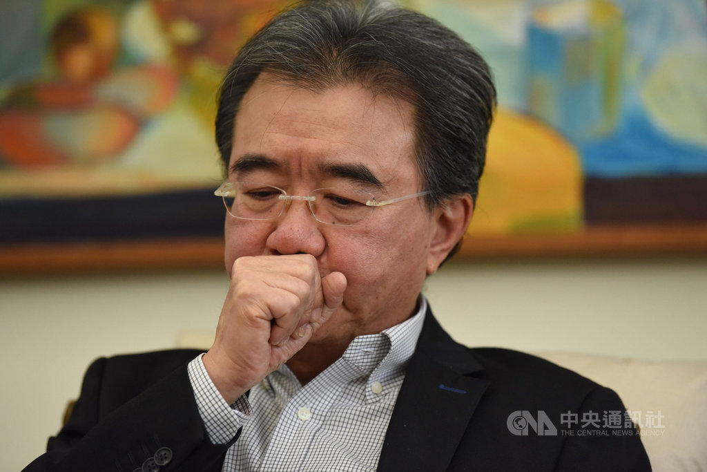 香港浸會大學校長錢大康26日宣布明年任期結束就退休,主要原因是他已過了退休的年紀,應該退位讓賢。他強調,這個決定「與近期的政治環境無關」。(中通社資料照)中央社 108年11月26日