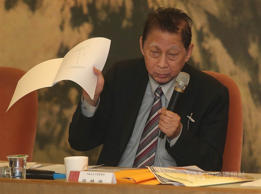 中國文化大學董事長張鏡湖25日辭世,享耆壽92歲,文大人員及華岡校友們獲悉此痛失文大大家長的不幸消息,均表哀傷與不捨。(中央社檔案照片)
