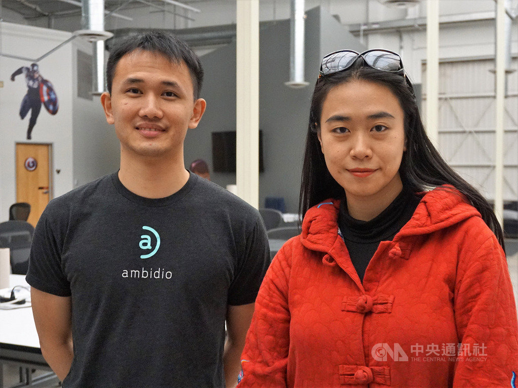 主打沉浸式聲音科技的新創公司ambidio技術獲得好萊塢專業協會的肯定,創辦人吳采頤(右)、共同創辦人謝沛倫(左)都來自台灣。中央社記者林宏翰洛杉磯攝 108年11月27日
