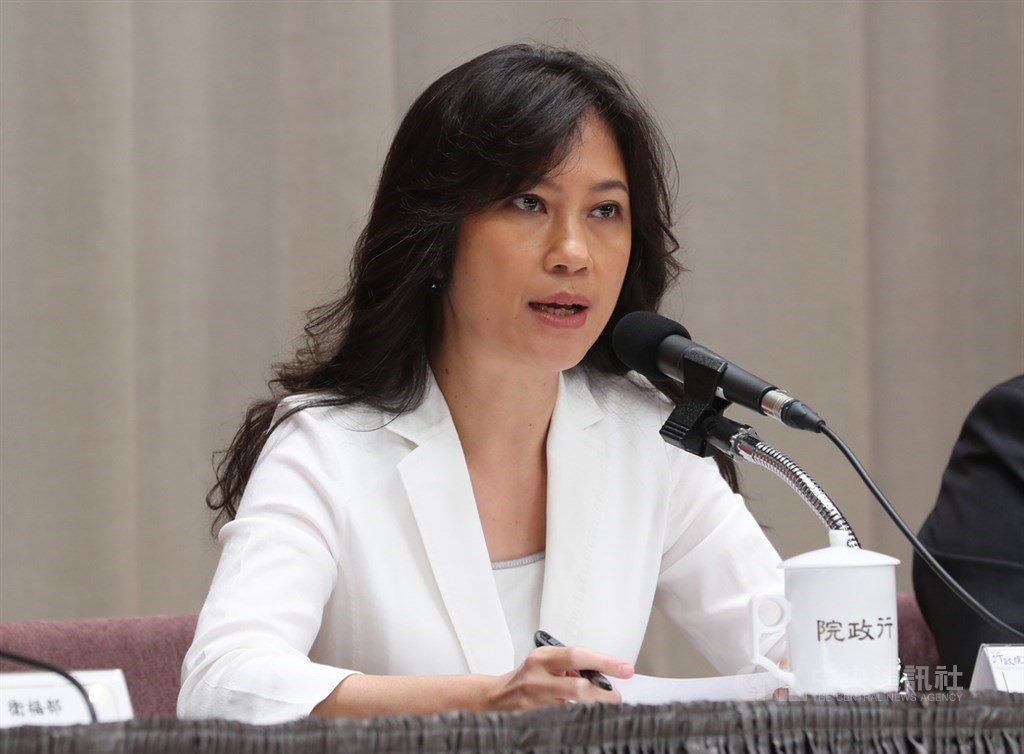 媒體報導,行政院悄悄啟動勞動基準法三修,行政院發言人Kolas Yotaka(圖)2日澄清,政院並未指示勞動部啟動該程序。(中央社檔案照片)