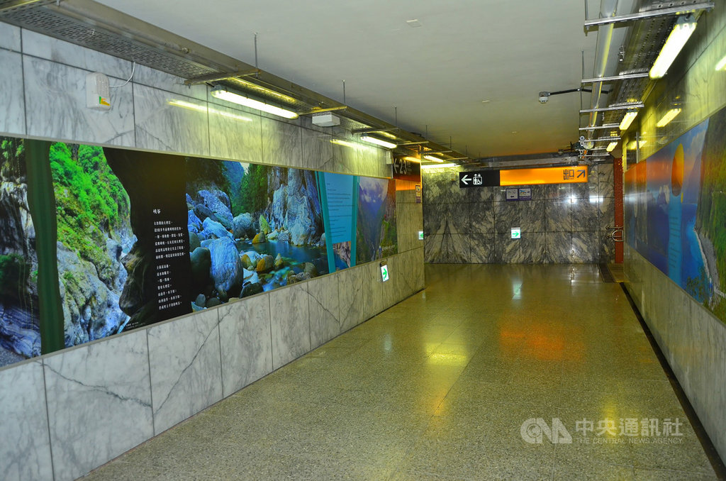 太管處2日表示,台鐵新城(太魯閣)車站無償提供地下道及車站大廳牆面,而太管處則規畫製作展示設施,將太魯閣自然與人文美景延伸到新城(太魯閣)站。(太管處提供)中央社記者李先鳳傳真 108年12月2日