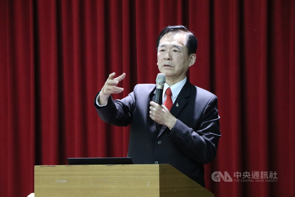 台北市商業會理事長王應傑(圖)應國立金門大學邀請,在通識領袖講堂主講「引領企業逆轉勝」分享成功經驗。(國立金門大學提供)中央社記者黃慧敏傳真 108年12月4日