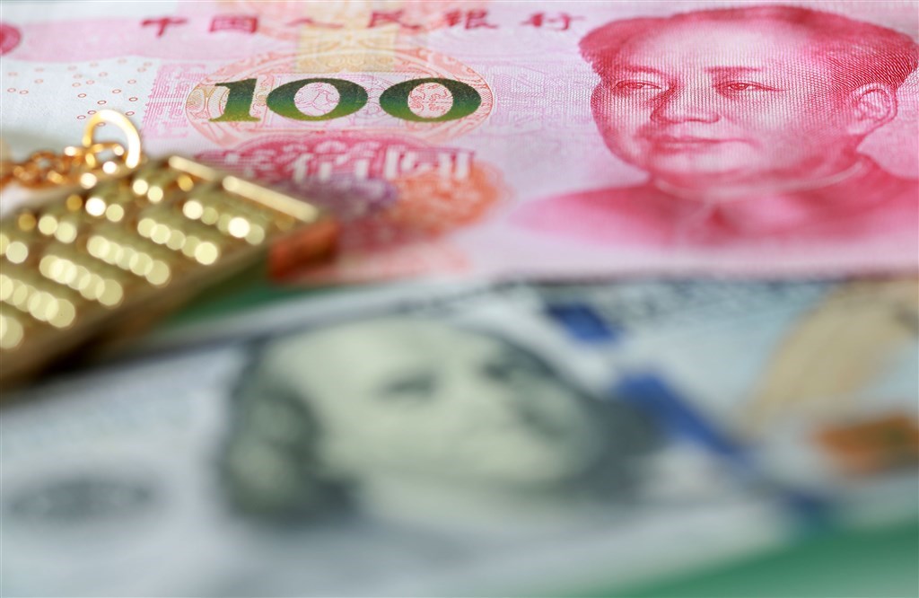 美國大型社區銀行烏姆普夸銀行4日公布報告指出,受美中貿易戰的影響,美國大部分中型企業正將產品供應鏈轉向中國以外的地方。(示意圖/中新社提供)