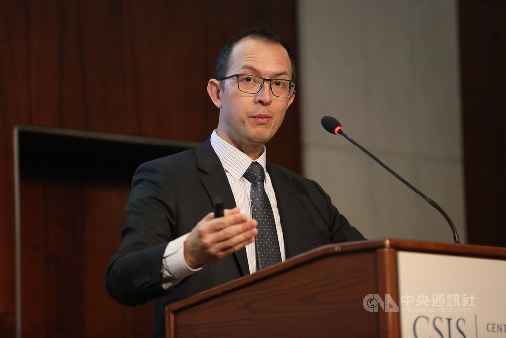 美國智庫蘭德公司(Rand Corporation)資深國防分析家希斯4日表示,他不認為中國會以武力犯台,因為這麼做會帶來的代價及戰爭風險,遠高於可能價值。中央社記者徐薇婷華盛頓攝 108年12月5日