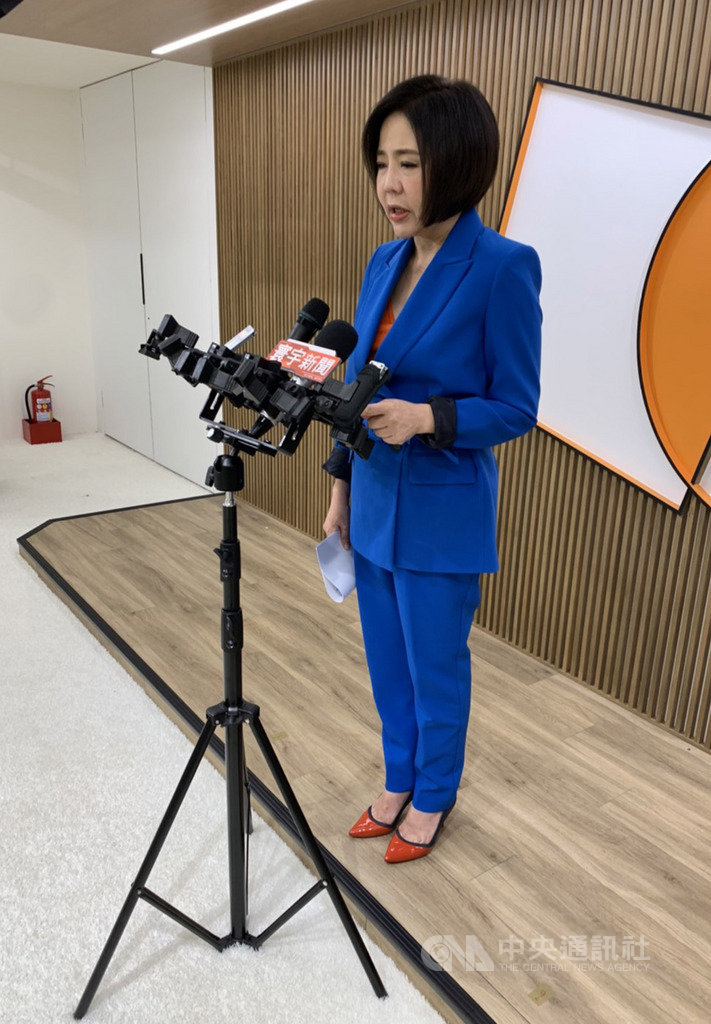 楊蕙如網軍案延燒,宋楚瑜競辦發言人于美人(圖)開玩笑說,「藍營終於撿到槍,怎麼可能不開槍呢?」中央社記者郭建伸攝 108年12月6日