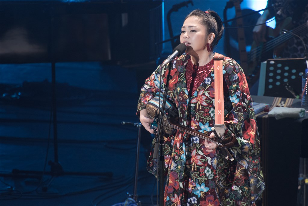夏川里美以一曲「淚光閃閃」紅遍亞洲,出道20年,她感謝台灣歌迷一路相伴。(萬世國際提供) 中央社記者鄭景雯傳真108年12月9日