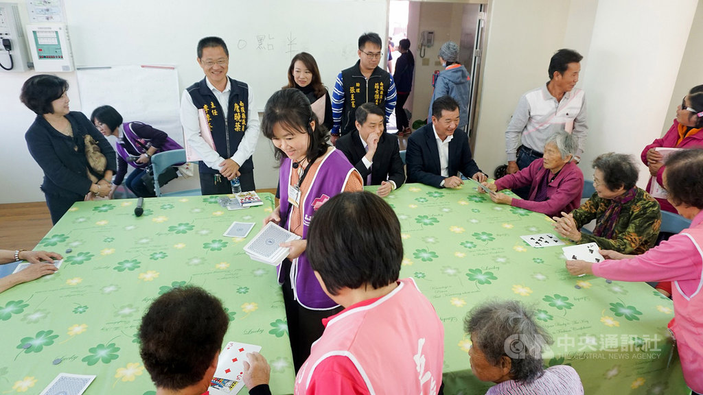 衛生福利部草屯療養院設立日間照顧中心10日揭牌,每天可照顧30名失智或失能長輩。(草屯療養院提供)中央社記者蕭博陽南投縣傳真 108年12月10日