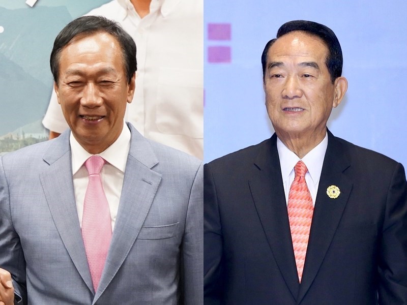 選戰進入倒數30天,親民黨組織部主任張碩文說,接下來會與郭家軍合體。左為鴻海創辦人郭台銘、右為親民黨總統參選人宋楚瑜。(中央社檔案照片)