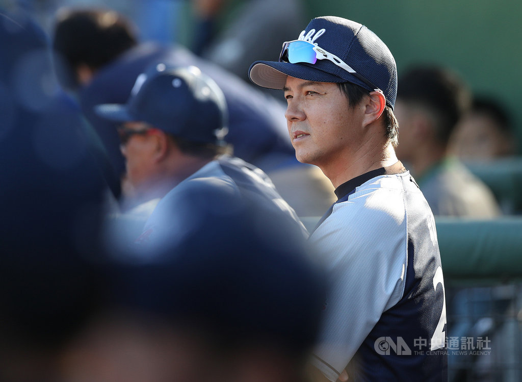 中華職棒中信兄弟隊總教練人選目前尚未出爐,正領軍2019亞洲冬季棒球聯盟中職聯隊的林威助(圖)被點名是可能人選之一。對於是否會擔任兄弟總教練,林威助14日說,「一切看球團安排。」中央社記者張新偉攝 108年12月14日
