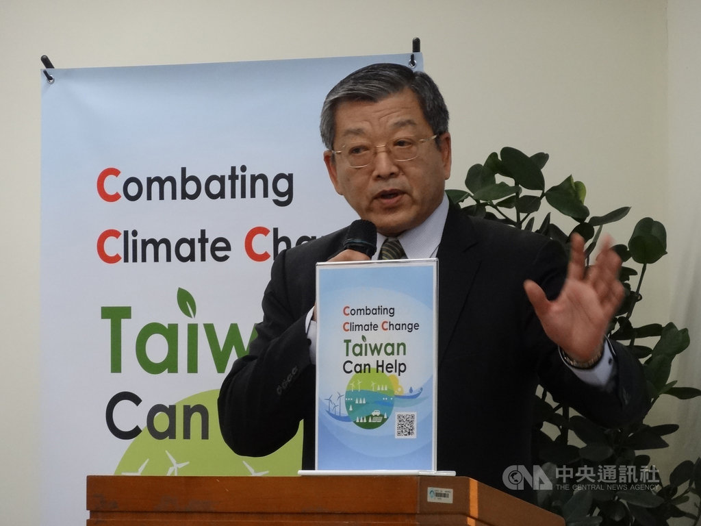 環保署16日舉行「COP25返國」記者會,稱受中國打壓下無法參與。外交部次長謝武樵說,會議期間,有13個友邦以發言或致函方式,為台灣說話。中央社記者楊淑閔攝 108年12月16日