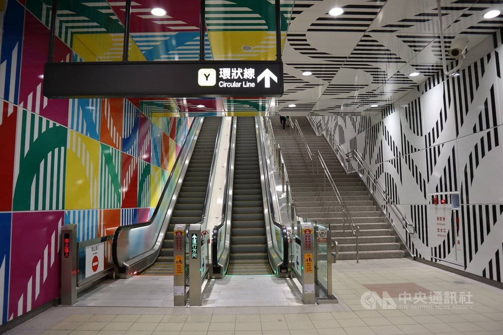 新北市府捷運工程局17日表示,捷運環狀線朝盡速通車的目標努力,台北市府捷運局將依履勘委員意見補充相關資料,期望獲履勘委員同意,確認時間後履勘,並完成營運前須改善事項,報請交通部核准營運。(新北市府提供)中央社記者黃旭昇新北傳真 108年12月17日