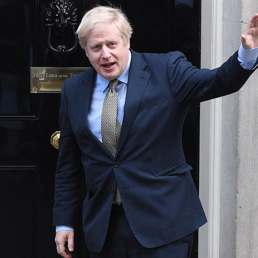 英國國會20日通過首相強生的脫歐法案與後續相關立法時程。讓英國能在2020年1月31日脫離歐盟,之後再與歐盟正式展開貿易談判。(圖取自facebook.com/borisjohnson)