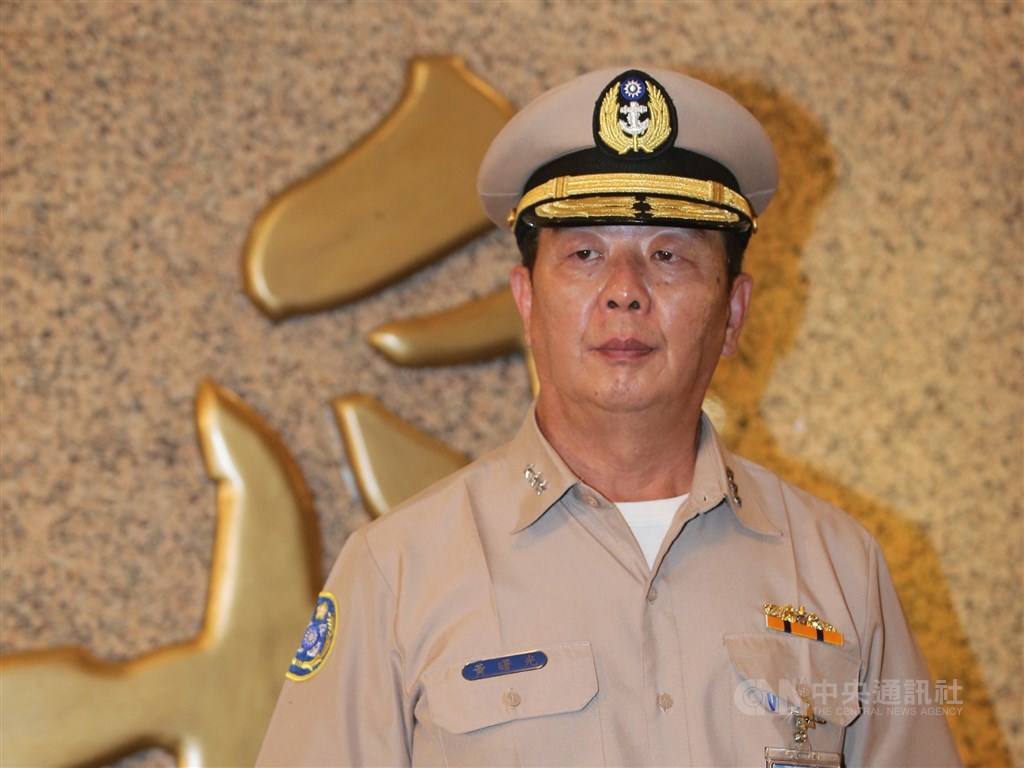 國防部15日表示,奉總統蔡英文核定,參謀總長由海軍司令黃曙光(圖)上將接任。(中央社檔案照片)
