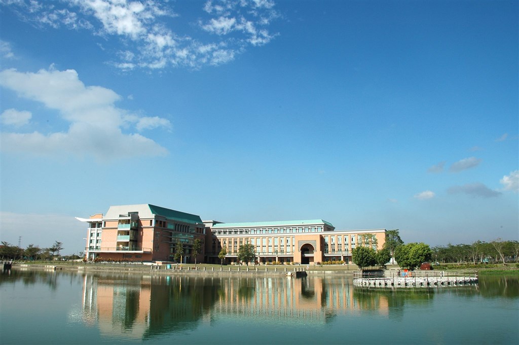 媒體報導,明道大學校長汪大永疑似在海外設公司,侵吞學費掏空。圖為明道大學校園。(圖取自facebook.com/MDU2001)