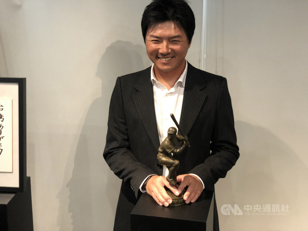 中華職棒中信兄弟隊二軍總教練林威助(圖)20日出席「王貞治榮光的軌跡」海外展記者會,提到近年最有成就感的事,就是看到高宇杰、岳東華和廖乙忠在職棒、國際賽發光。中央社記者謝靜雯攝 109年1月20日