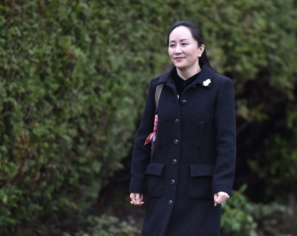 華為財務長孟晚舟引渡案20日在國際高度關注下,針對此案是否構成「雙重犯罪」展開為期4天的聽證會。(法新社提供)