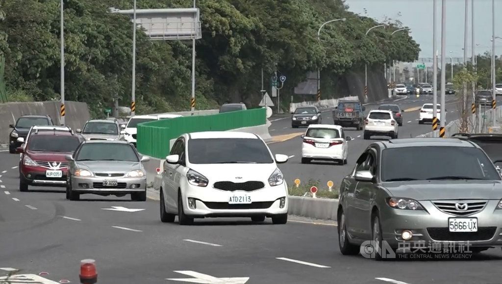 春節連假即將展開,蘇花改路段22日南下車輛明顯增多,警方預估晚間出現南下車潮,建議用路人遇到塞車可改走舊蘇花避開壅塞路段。(民眾提供)中央社記者張祈傳真 109年1月22日