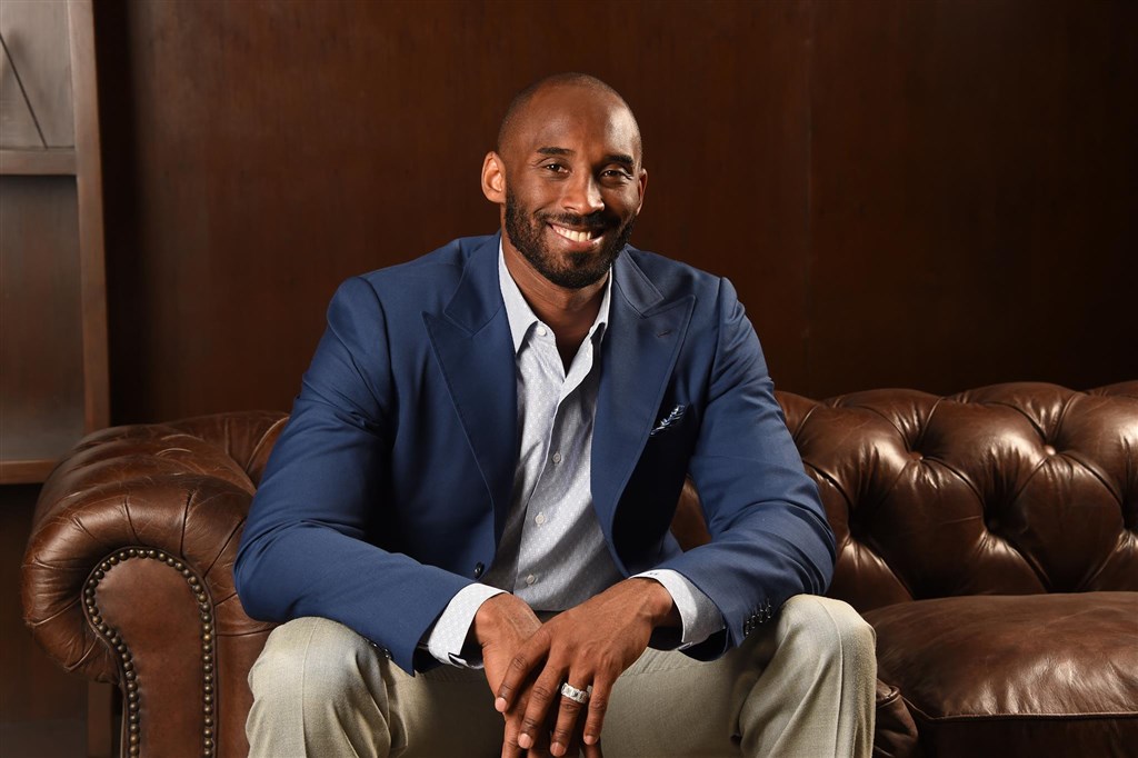 前美國職籃NBA洛杉磯湖人球星布萊恩26日搭乘私人直升機,墜毀在加州卡拉巴薩斯市而當場喪命,享年41歲。(圖取自facebook.com/Kobe)