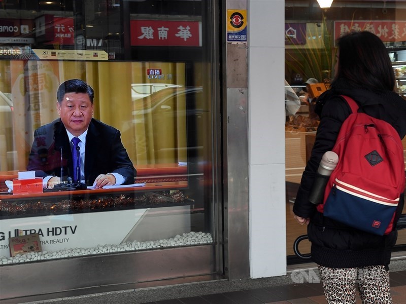 在美中貿易戰、香港民主抗爭及總統蔡英文高票連任相繼衝擊下,國內外考驗接踵而來的中國國家主席習近平是否能熬過武漢肺炎疫情考驗,引發美國媒體議論紛紛。(中央社檔案照片)