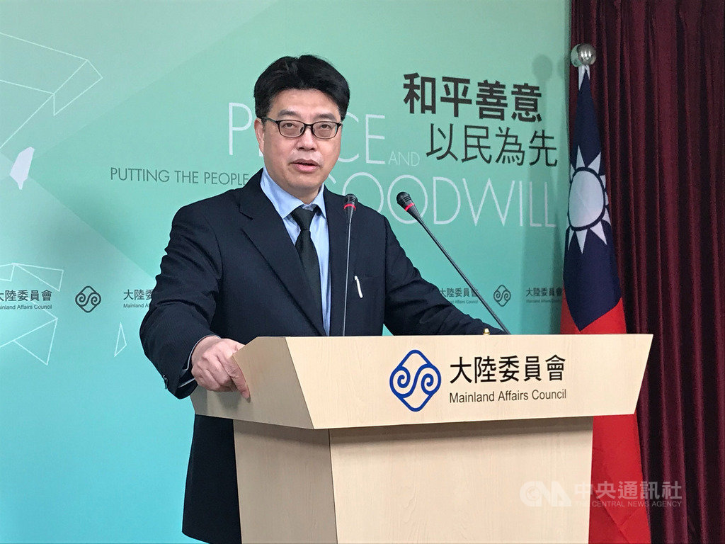 陸委會發言人邱垂正(圖)30日表示,目前約有400名湖北台人求救,會持續對陸探詢專機接返回台等可能方式。中央社記者繆宗翰攝 109年1月30日