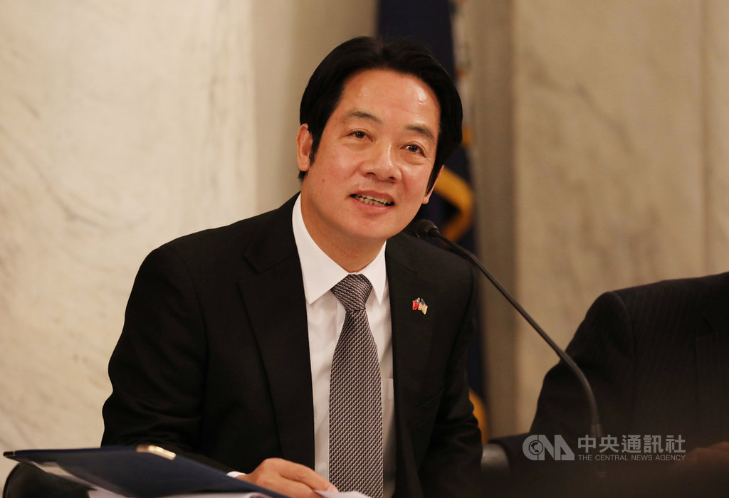 副總統當選人賴清德4日受邀出席「國際宗教自由圓桌會議」在華府舉辦的活動,不只與美國國際宗教自由大使布朗貝克同台,並公開致詞約5分鐘時間。中央社記者徐薇婷華盛頓攝 109年2月5日