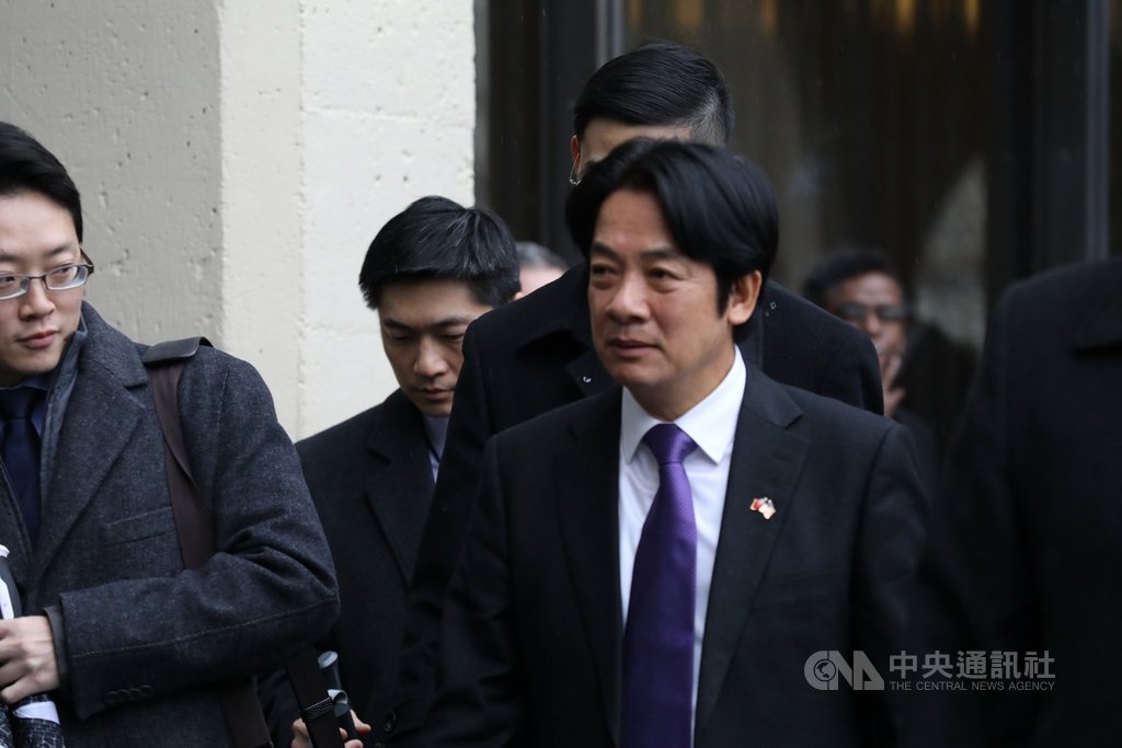 副總統當選人賴清德6日出席華府一年一度的「國家祈禱早餐會」。據了解,賴清德桌位位在會場最前排,隔桌就坐著美國國務卿蓬佩奧。圖為賴清德活動結束步出會場畫面。中央社記者徐薇婷華盛頓攝 109年2月7日