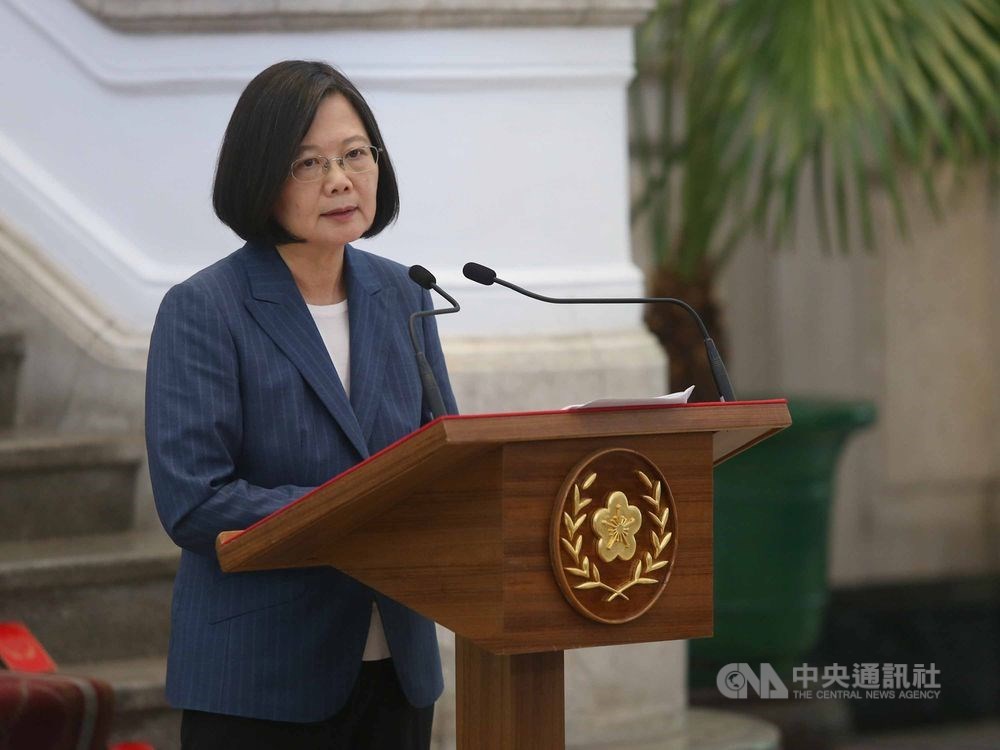 菲律賓14日宣布解除對台灣旅遊禁令,總統蔡英文晚間在臉書肯定菲律賓政府的決定。(中央社檔案照片)