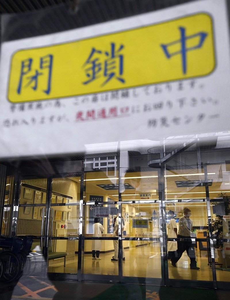 日本和歌山縣首位感染武漢肺炎的50多歲男性外科醫師,14日跟15日接受病毒檢查都呈現陰性,已可出院。圖為濟生會有田醫院。(共同社提供)