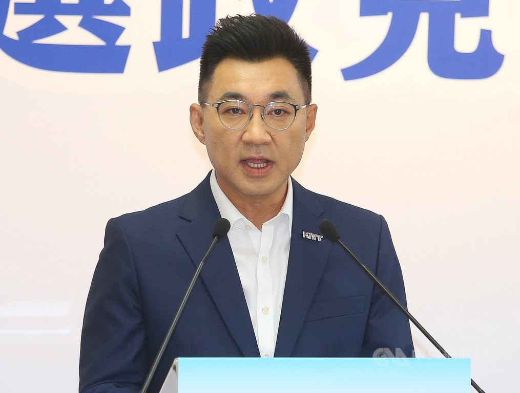 國民黨主席候選人江啟臣說,立委吳斯懷是軍人出身,了解國防的狀況,站在在野黨監督的角色,依照專業提出意見。