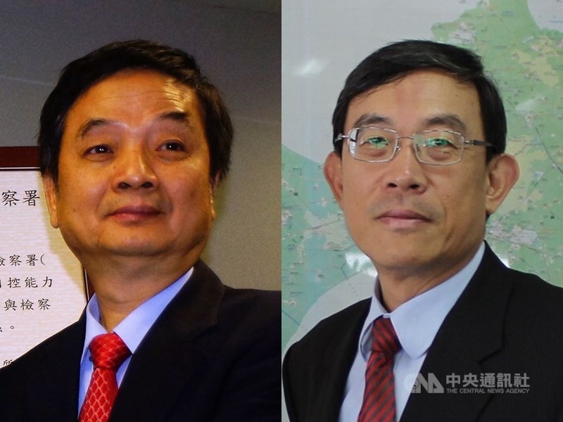 法務部檢察長21日人事異動出爐,高檢署檢察長由北檢檢察長邢泰釗(右)升任,高雄地檢署檢察長周章欽(左)則接任「天下第一署」台北地檢署檢察長。(中央社檔案照片)