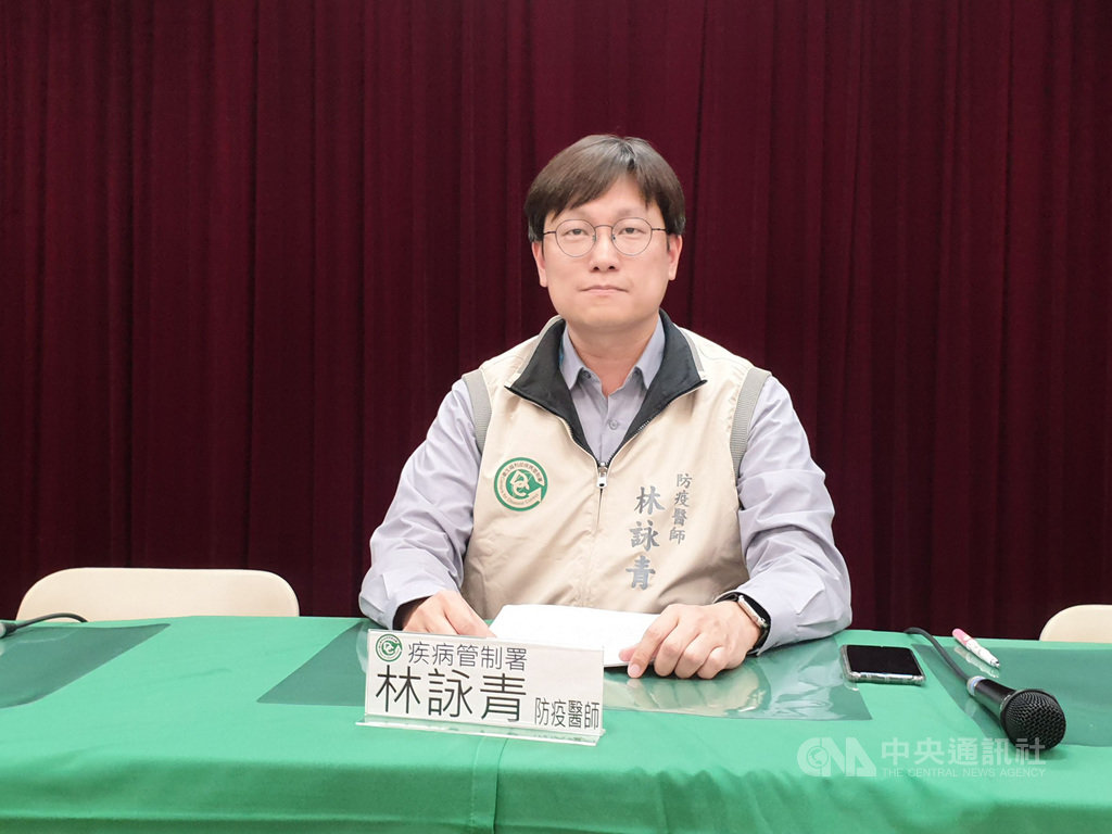 衛生福利部疾病管制署25日在疫情週報公布,國內流感疫情持續下降,單週門急診人次創近5年新低,防疫醫師林詠青推估可能與民眾積極防範武漢肺炎有關。中央社記者陳偉婷攝 109年2月25日