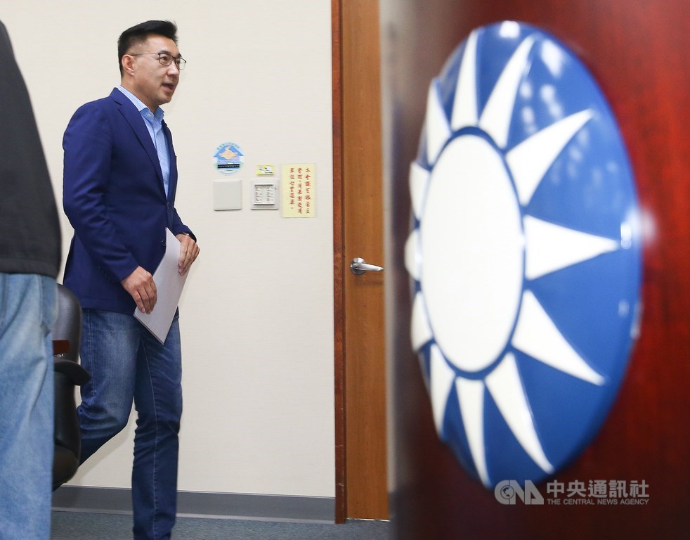 國民黨主席補選結果7日晚間出爐,由青壯世代立委江啟臣當選,9日將上任,也代表國民黨正式啟動青壯世代接班,江啟臣如何布局黨務人事,攸關未來黨內改革的推動。中央社記者謝佳璋攝 109年3月7日