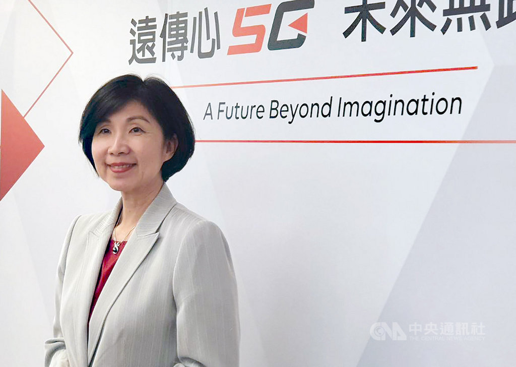 5G是否會再度上演價格戰,遠傳總經理井琪評論,兩小礙於成本可能殺傷力會少一點,哪家業者沒在499之亂學教訓,想殺雞取卵就是千夫所指。中央社記者江明晏攝 109年3月17日