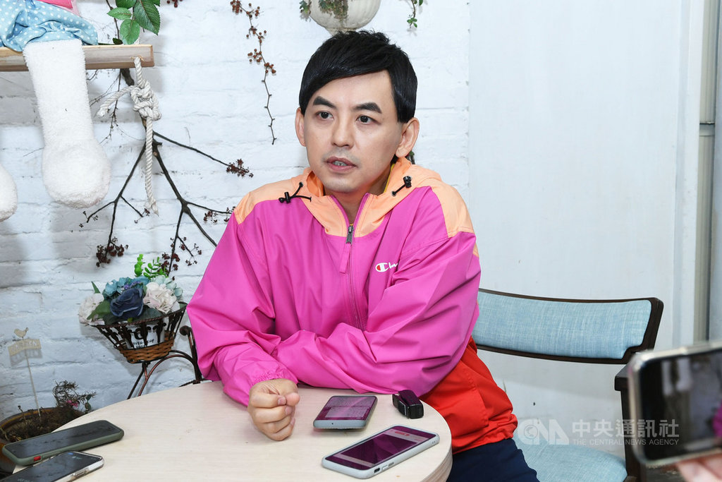 44歲藝人劉真辭世,主持人黃子佼(圖)23日錄製節目時表示,劉真有才華、態度又好,也抱怨老天為何要把她帶走,「多麼希望奇蹟發生」。(華視提供)中央社記者葉俐緯傳真 109年3月23日