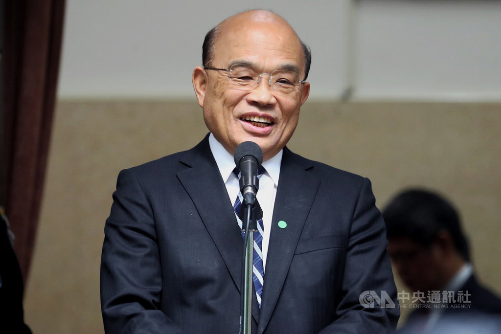 立法院會24日繼續進行施政總質詢,行政院長蘇貞昌(圖)出席並回應2019冠狀病毒疾病(COVID-19,武漢肺炎)疫情相關提問。中央社記者王騰毅攝 109年3月24日