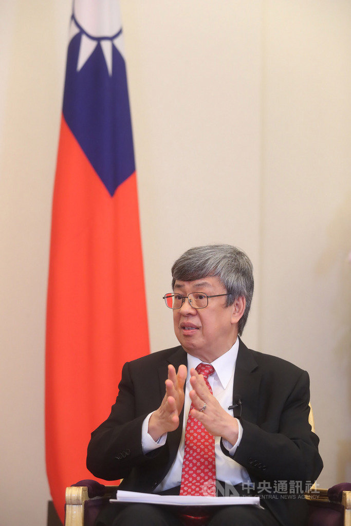 副總統陳建仁(圖)即將卸任,外界關注他卸任後是否會接下其他重要職務。陳建仁接受中央社專訪時說,他向蔡總統報告,要回中央研究院,總統說「很好」,他很開心。中央社記者吳家昇攝 109年3月25日
