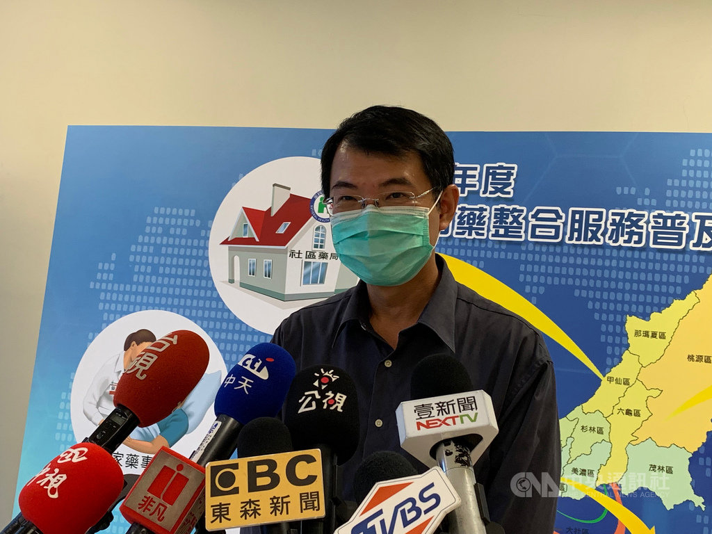 高雄市位在阿蓮區的長佑醫院及市區的老字號醫院傳出將停業,高市衛生局簡任技正潘炤穎26日指出,市府目前未接獲任何一家醫療院所有歇業或停業的申請或需求。中央社記者王淑芬攝 109年3月26日