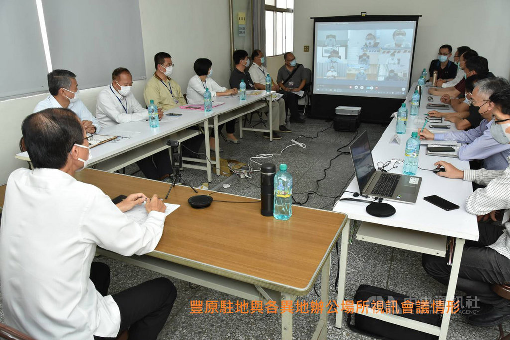 因應武漢肺炎疫情,台中市警察局啟動「異地辦公」演練,26日由各分局及派出所實施演練。(台中市警察局提供)中央社記者郝雪卿傳真 109年3月26日