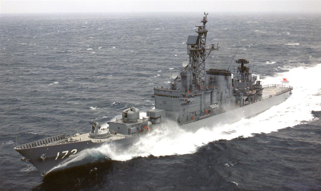 日本一艘軍艦與中國一艘漁船30日在東海相撞,事故正在調查中。據大陸媒體報導,肇事軍艦為日本海上自衛隊島風號驅逐艦(圖)。(圖取自日本海上自衛隊官網mod.go.jp/msdf)