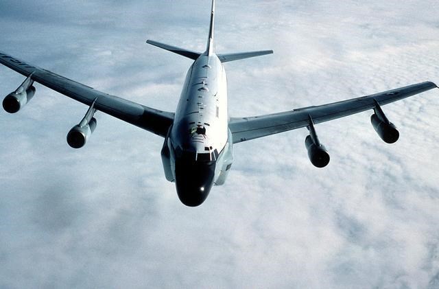 美軍RC-135U電子偵察機10日於台灣南部海域飛行，國防部表示對此全程掌握。（圖取自網頁fas.org）
