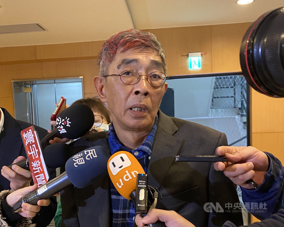 銅鑼灣書店店長林榮基24日表示,台灣還是應該通過中共代理人法才能明確防範中國勢力滲透。中央社記者繆宗翰攝 109年4月24日