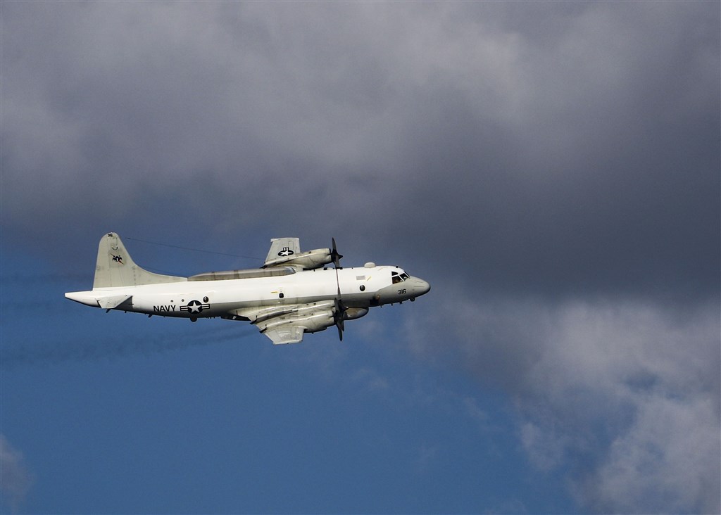專門追蹤飛機動態的推特帳號「飛機守望」2日顯示,一架美軍EP-3E電子偵察機現蹤台灣南部空域。(圖取自美國海軍網頁www.navy.mil)