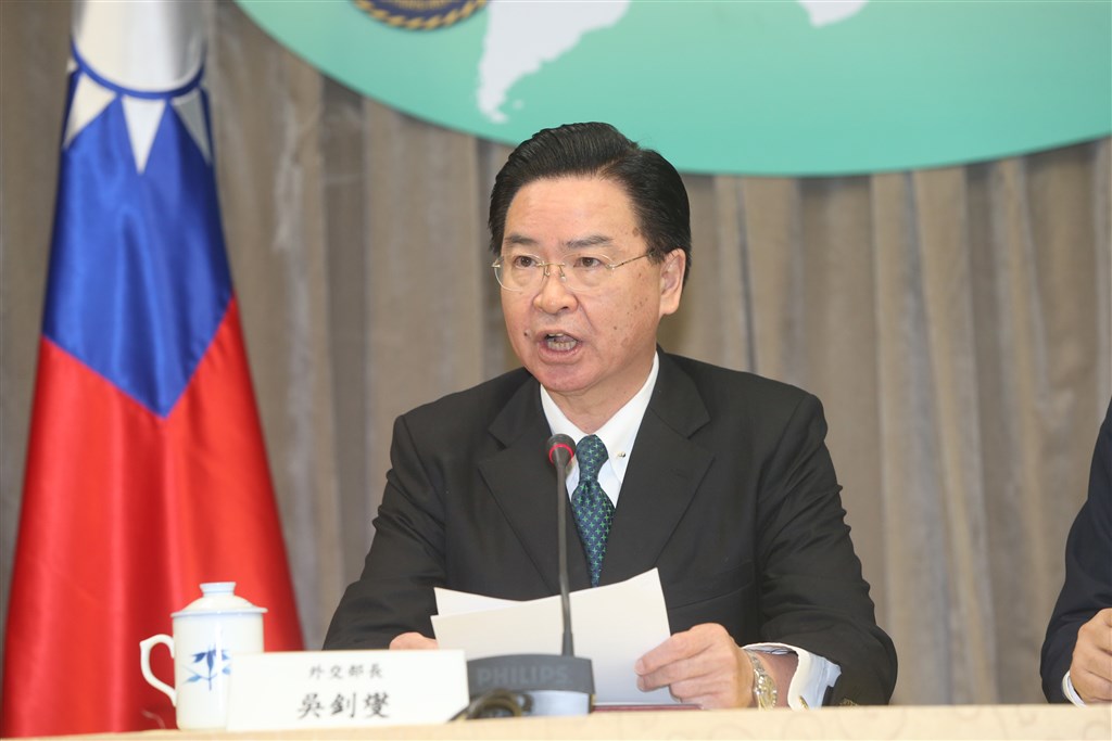 外交部長吳釗燮(圖)近日接受英國Monocle雜誌電台專訪,談台灣防疫的成功與策略。(中央社檔案照片)