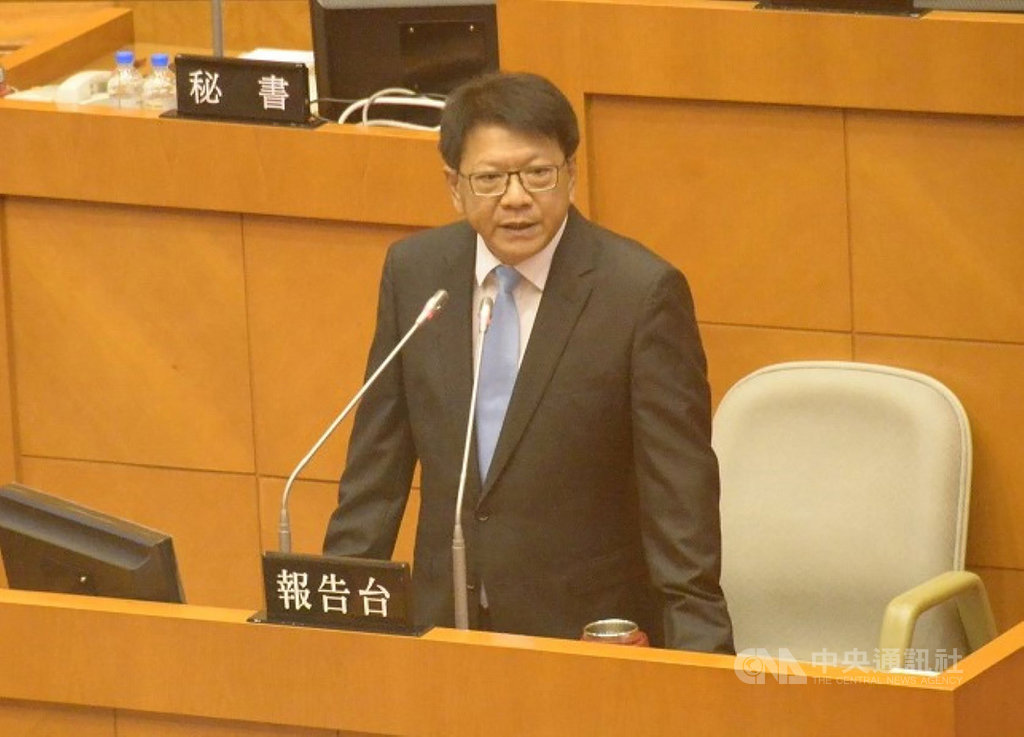 原訂在4月18日至23日在屏東舉行的全國中等學校運動會,原本預訂延期到下半年度,因武漢肺炎疫情趨緩,縣長潘孟安(圖)12日表示,考量到比賽成績影響升學,可能提早到暑假的7月或8月舉辦。(屏東縣政府提供)中央社記者郭芷瑄傳真 109年5月12日