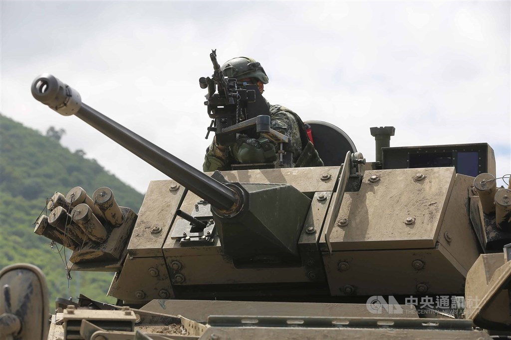 30公厘鏈砲雲豹八輪甲車的砲塔是向美商Orbital ATK採購30公厘的MK44鏈砲,並裝設在國造的雲豹八輪甲車上,具備反裝甲能力。中央社記者游凱翔攝 108年5月30日