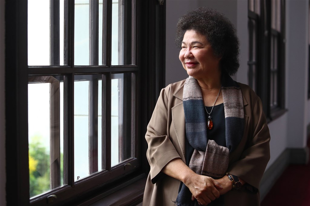 陳菊擔任總統府秘書長,不論是對內或對外都能發揮調和鼎鼐的功能,成為蔡總統重要的幕僚長。(中央社檔案照片)