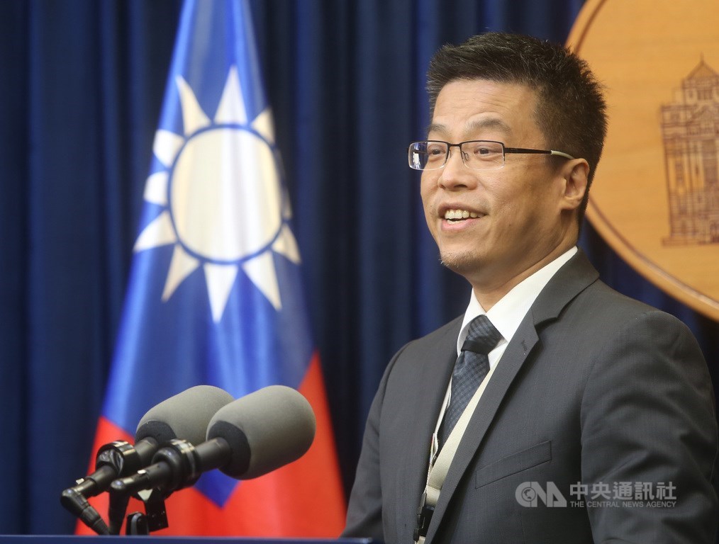 中國國家主席習近平於世界衛生大會視訊會議開幕式上致詞,總統府發言人黃重諺(圖)18日說,這也是為什麼會有其他國家的元首或副元首質疑這個單位是否淪為CHO。(中央社檔案照片)