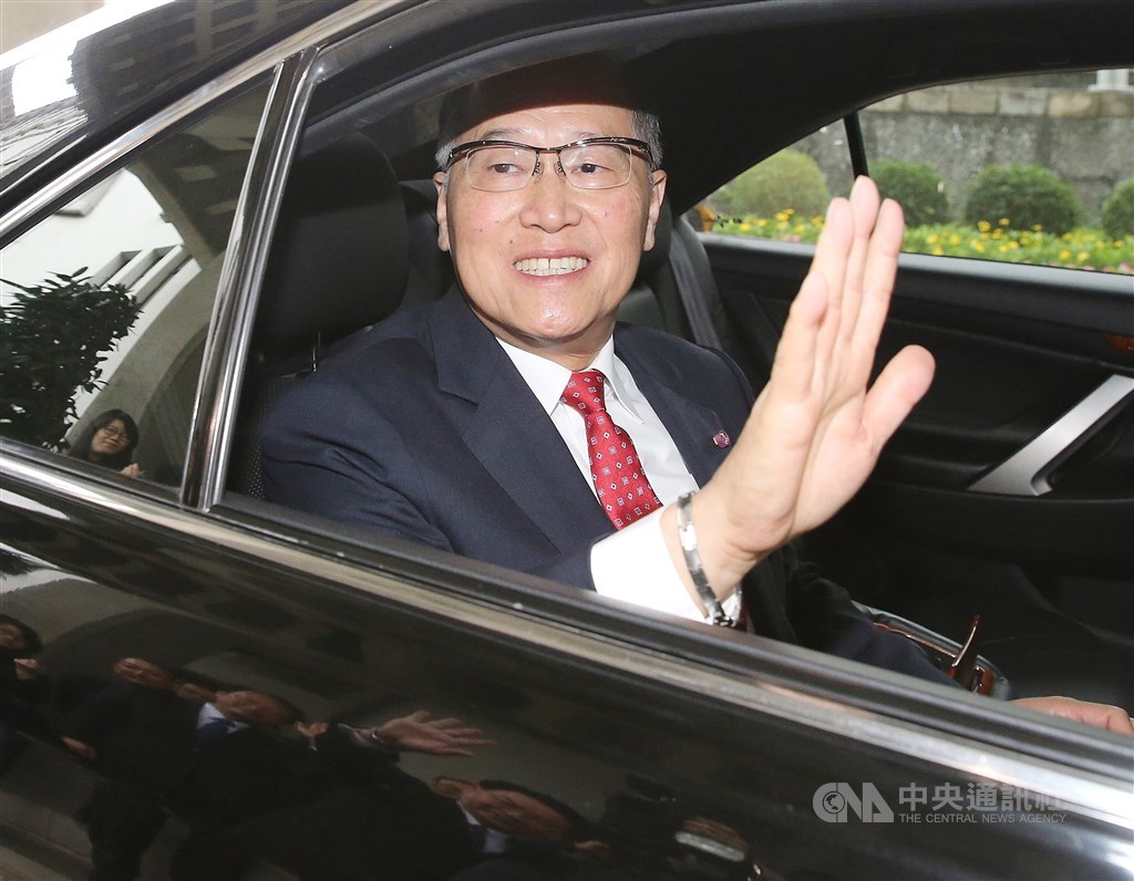國安會秘書長李大維是外交沙場老將,與蔡英文共事多年下,他相當嫻熟蔡總統兩岸路線思維,加上行事風格沉穩務實,轉任海基會董事長後進可攻退可守,繼續發揮其國安專長。(中央社檔案照片)