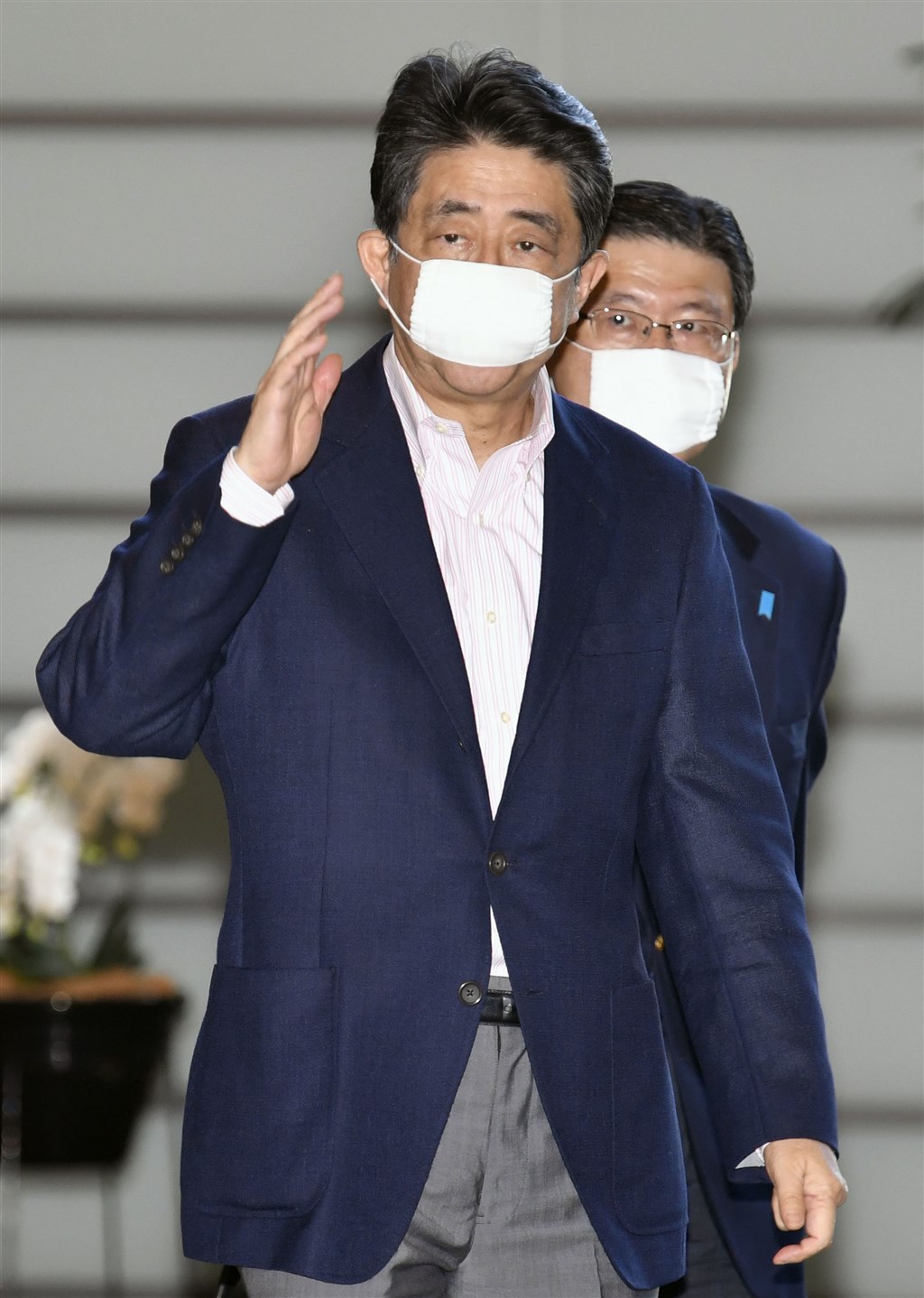 日本朝日新聞最新民調顯示,首相安倍晉三(前)內閣支持率29%,創2012年12月執政以來新低點。(共同社提供)